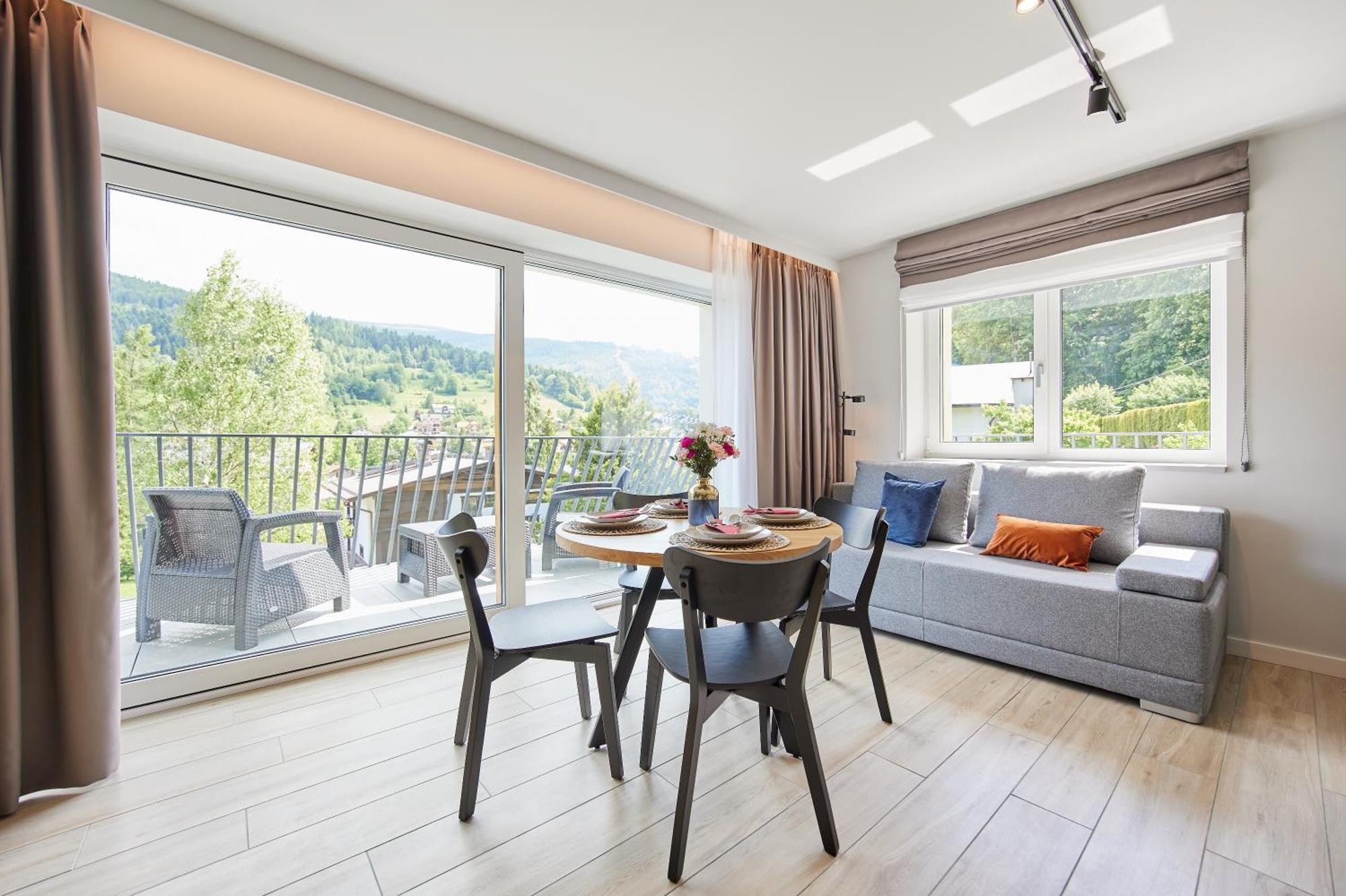 Everest Apartment *